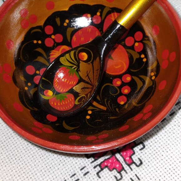 Vintage Unique Set of Wooden Plate & Spoon, Made in Ukraine - Picture 3 of 3